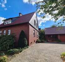 Ahlen-Vorhelm, ein freistehendes Haus mit sehr großem Grundstück, Garage und Vollkeller.