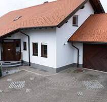 Attraktives Einfamilienhaus in sonnenverwöhnter Lage-Perfekt für Familien -PROVISIONSFREI- - Laichingen Suppingen
