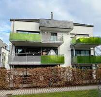Leben mit Komfort: 4-Zimmer-Wohnung mit Aufzug und Sonnenbalkon - Ludwigsburg / Pflugfelden
