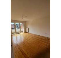 Frisch gestrichen - Balkonwohnung zum 01.08.2025 - Kiel Pries