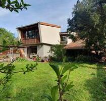 MFH + EFH mit Garage, Scheune & Garten - Kandern