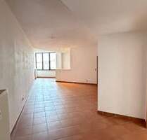 gemütliche 4- RWE mit kleinem Balkon und Fahrstuhl ! - Görlitz Innenstadt