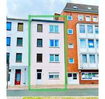 AB SOFORT Helle 2-Zmmer. Wohnung in Toplage. Vermietung nur an Berufstätige oder Studenten mit Elternbürgschaft. - Bremen Bahnhofsvorstadt