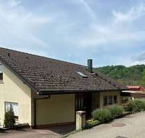 Einfamilienhaus mit Garage und großem Garten provisonsfrei von Privat zu verkaufen - Mulfingen / Buchenbach