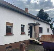 Vermietetes renovierungsbedürftiges 1-2 Familienhaus in Namborn-OT zu verkaufen