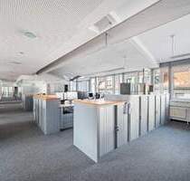 Helle 16 m² Bürofläche im Zentrum von Stuttgart - bis zu 7 Arbeitsplätzen, möbliert