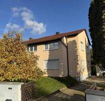 Gut gelegene Doppelhaushälfte mit großem Garten und Bauland - Heßdorf