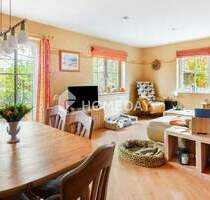 Doppelhaushälfte in toller Lage mit Kamin, Garten und schöner Raumaufteilung - Brokstedt