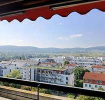 Fernsicht pur! 4,5 Zi.-Wohnung mit Aufzug , Garage und PKW-Stellplatz - Weinstadt Endersbach