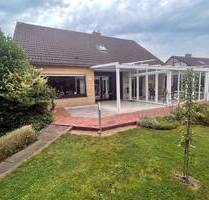 Familientraum mit Wintergarten, Garage, Carport und herrlich angelegtem Grundstück - Nordhorn Klausheide