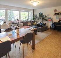 Schöne 3 Zimmer Wohnung in zentraler Lage mit Tiefgaragenplatz - München Trudering-Riem