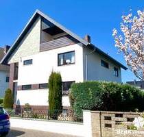 BERK Immobilien - Großzügiges Architektenhaus mit Wohnambiente und traumhaften Garten - ideal zum Leben und Arbeiten - Seligenstadt / Froschhausen
