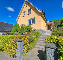Wohnen mit Blick auf Aue - Einfamilienhaus mit Garage und Terrasse am Zeller Berg - Aue - Bad Schlema