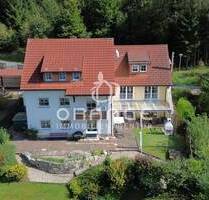 ***Ruhige Lage - Panoramablick, Zweifamilienhaus, Einfamilienhaus mit FeWo - Vielseitig nutzbar*** - Warmensteinach