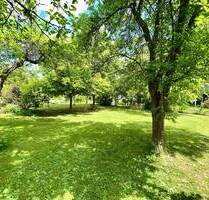 Zweifamilienhaus mit Gartenparadies - Holzgerlingen