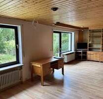 Großzügige 1,5-Zimmer-Wohnung mit Südterrasse in ruhiger Lage von Röttenbach