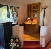 Exklusive 3 Zi.ETW mit Doppelgarage und kleiner Werkstatt in Bad Urach