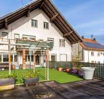 Wohnen und Arbeiten unter einem Dach: 2 WE, Balkon und Dachterrasse in ruhiger Lage in Herschberg