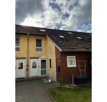 Moderne Reihenhaushälfte in Altenpleen bei Stralsund zu vermieten.