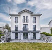 Stilvolles Traumhaus mit Garten in Grenzach-Wyhlen: großzügige Bauweise & beste Lage