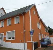 Wannemacher Immobilien **** Wunderschönes Einfamilienhaus mit Einliegerwohnung in Neunkirchen-Wellesweiler ****