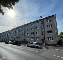 2-Raum Wohnung mit Balkon - 290,00 EUR Kaltmiete, ca.  47,50 m² Wohnfläche in Bad Langensalza (PLZ: 99947)