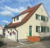 Charmante Doppelhaushälfte - 75.000,00 EUR Kaufpreis, ca.  69,00 m² Wohnfläche in Lauta (PLZ: 02991)