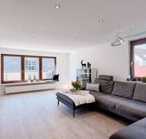 Moderne Terrassenwohnung mit Garage ++LICHTDURCHFLUTET++ - Wernau (Neckar)