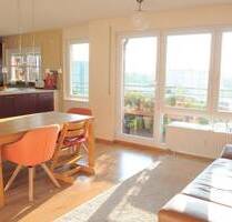 Wohnen mit Weitblick, 4 Zimmer mit großem Westbalkon - München Milbertshofen-Am Hart