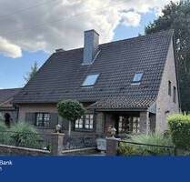 Wohnen im Grünen: EFH mit XXl Grundstück und idyllischem Teich! - Bochum