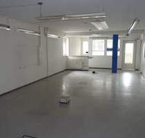 großzügige Büro- und Lagerräume mit 3 WC - Traunreut