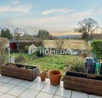 Schöne Feldrandlage: RMH mit viel Potenzial und Garten | Terrasse & Loggia | Partykeller & Garage - Maintal Bischofsheim