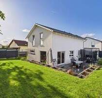 SOFORT FREI! GRENZNÄHE: JUNGES WOHNHAUS MIT GARAGEN & GARTEN IN TOP LAGE - Mettlach / Weiten