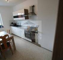 3-Raum-Wohnung mit Süd-Balkon, Bad mit Wanne & Dusche - Ruhige Lage mit Blick ins Grüne! - Gera Innenstadt