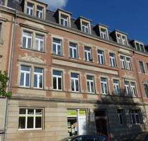 großzügige 2 Zimmer-Dachgeschosswohnung in ruhiger und grüner Lage - Dresden Pieschen-Süd