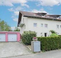 Eigenheim mit Garten, 2 Garagen und 2 Freistellplätzen in Feldrandlage! - Gerzen Lichtenhaag