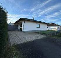 Einfamilienhaus (Walmdachbungalow) in naturverbundener Wohnlage von Königswinter-Frohnhardt