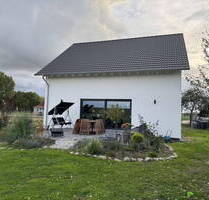 Innovativ, ruhig, stadtnah - Smartes Traumhaus nahe Neubrandenburg - Neuenkirchen