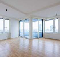 Hier geht die Sonne auf: City-Apartment auf der 15. Etage mit Loggia - Berlin Friedrichshain