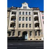 Einzigartige Investitionsmöglichkeit: Mehrfamilienhaus mit Sanierungsbedarf und Baugenehmigung - Halberstadt