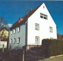 KNIPFER IMMOBILIEN - Dreifamilienhaus mit Potenzial in Regensburg zum Kauf! - Regensburg / Reinhausen