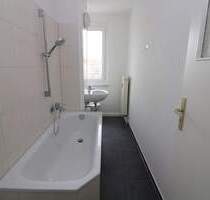 Ab jetzt müssen die Eltern allein klar kommen - 1RW mit Badewanne - Freiberg