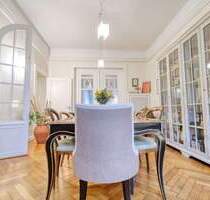 Düsseldorf Zooviertel Gehobenes Wohnen im Altbau in großzügigen Räumlichkeiten