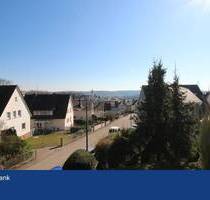 So viel Platz für die Familie! Einfamilienhaus in schöner Lage mit Ausblick und Garten - Mühlacker