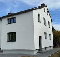 Doppelhaushälfte sofort bezugsfertig mit 6 ZKB in Top-Lage von Kassel-Süsterfeld mit Gartenterrasse - Kassel / Süsterfeld Süsterfeld/Helleböhn