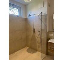 BARRIEREFREIE-BEHINDERTENGERECHTE 2 ZIMMER-WOHNUNG IM EG- MIT RAMPE-NEUE EBK - Schweinfurt