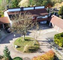 Sofort bezugsfrei! Architekteneckhaus in familienfreundlicher Sackgasse mit Garagenstellplatz! - Isen