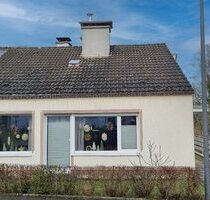 RESERVIERT ! CHARMANTE DOPPELHAUSHÄLFTE MIT GROßEM GARTEN, GARAGE IN RUHIGER LAGE - WUPPERTAL