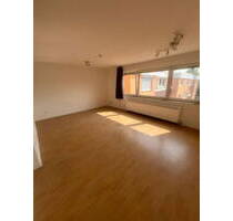 Lichtdurchflutete 2-Zimmer-Wohnung mit Einbauküche & TG-Stellplatz - 61?m² im 2. OG - Bonn