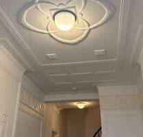 Ruhige Lage, Aufzug, Stuck, 2 Balkone sucht - Hamburg Winterhude